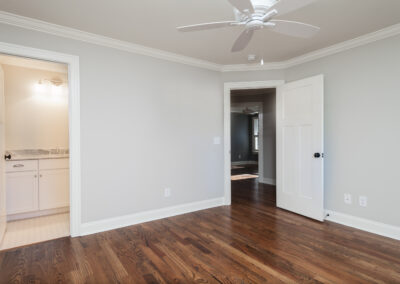 1522 Greenwood St by Urban Building Solutions Bedroom 2