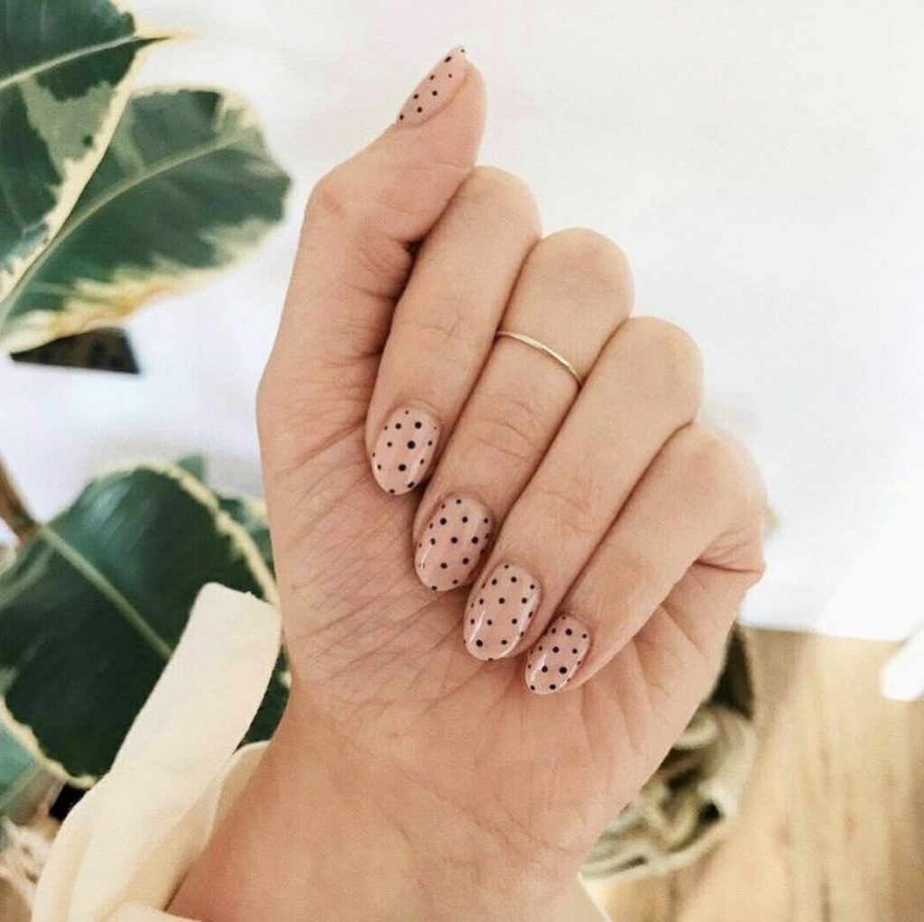 Hayes Barton Nails mani